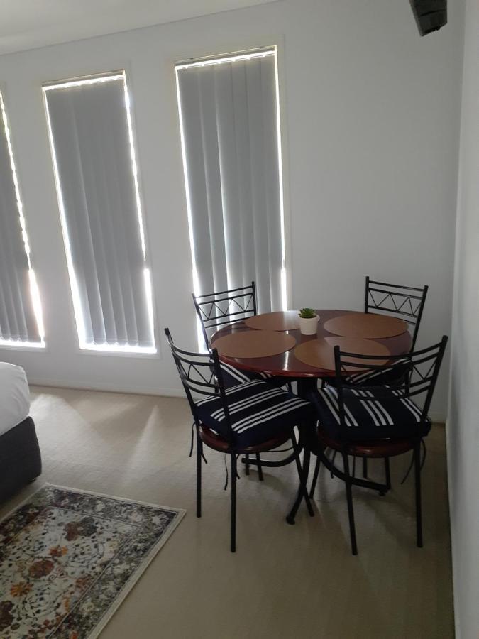 Blk Stays Guest House Deluxe Units Morayfield Екстериор снимка