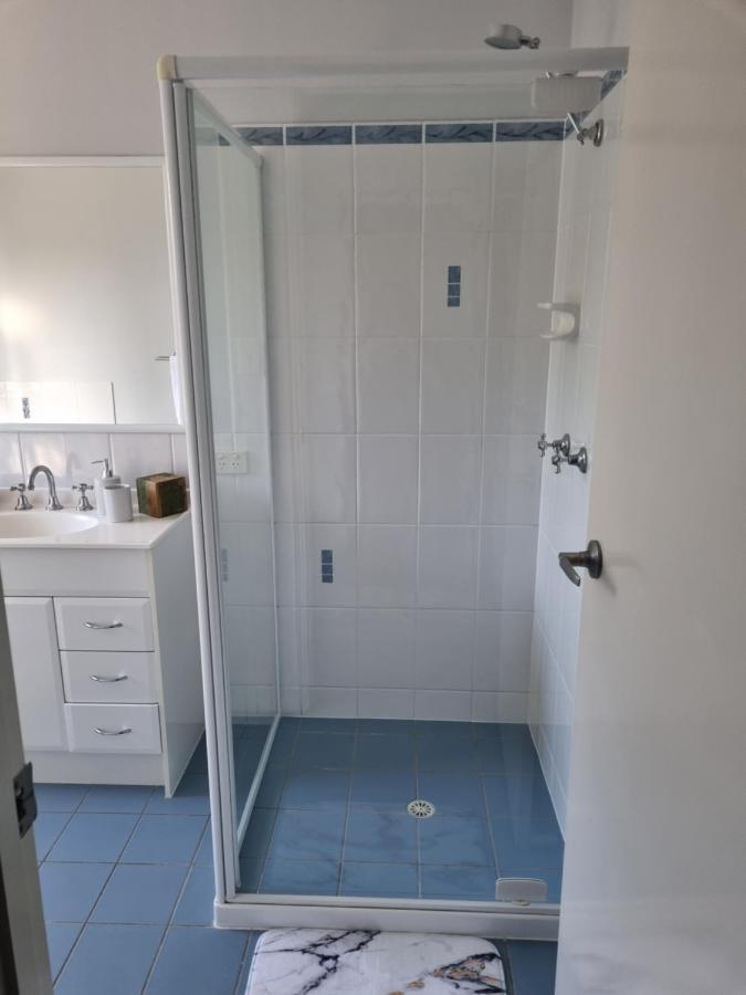 Blk Stays Guest House Deluxe Units Morayfield Екстериор снимка
