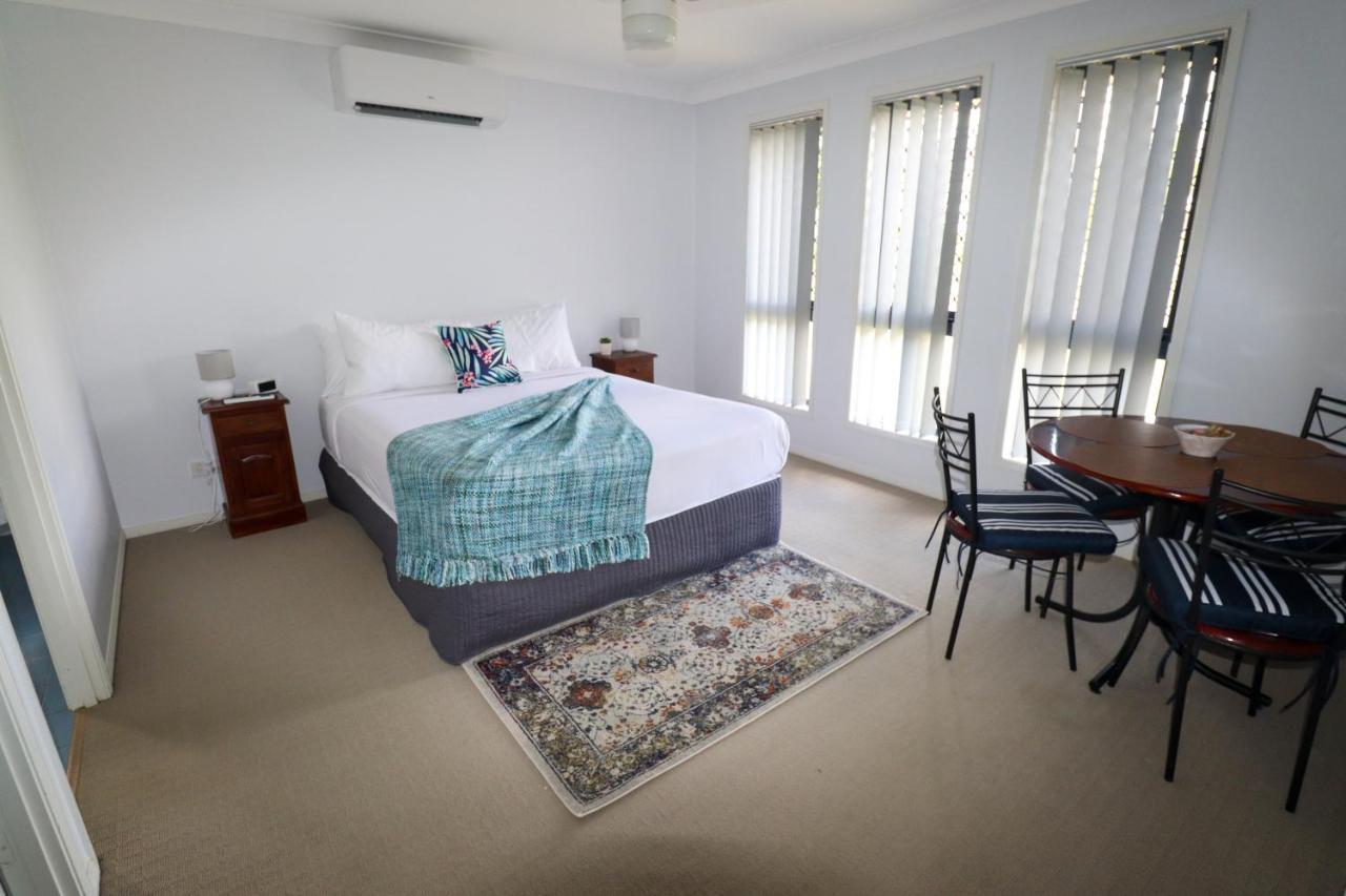 Blk Stays Guest House Deluxe Units Morayfield Екстериор снимка
