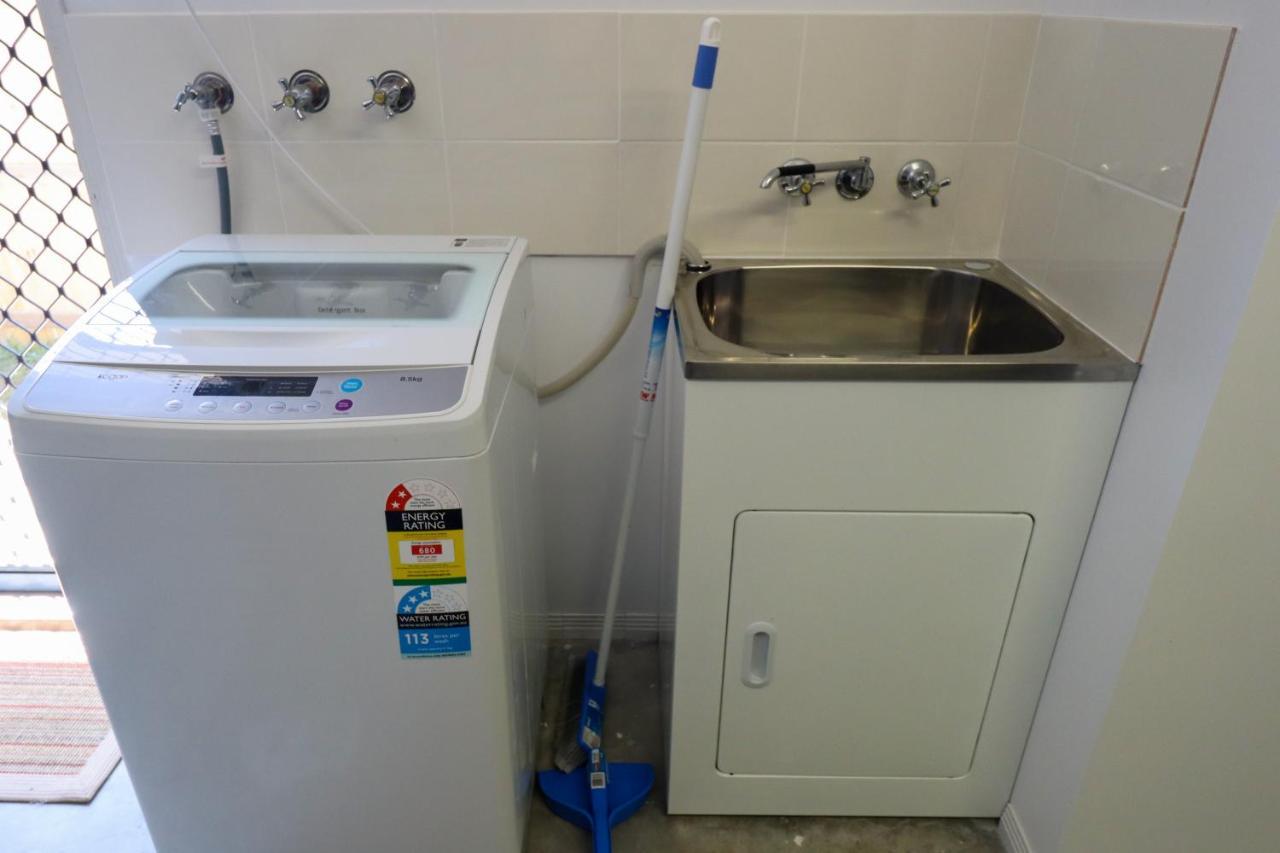 Blk Stays Guest House Deluxe Units Morayfield Екстериор снимка