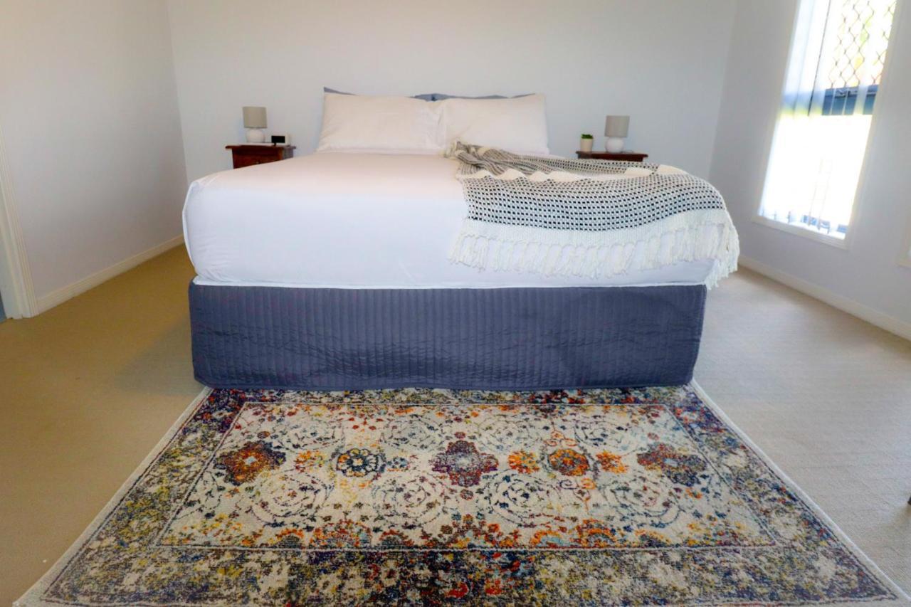 Blk Stays Guest House Deluxe Units Morayfield Екстериор снимка
