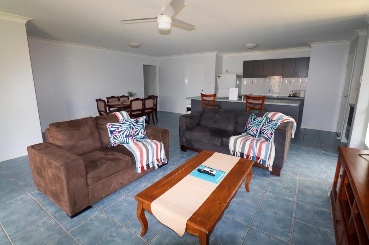 Blk Stays Guest House Deluxe Units Morayfield Екстериор снимка